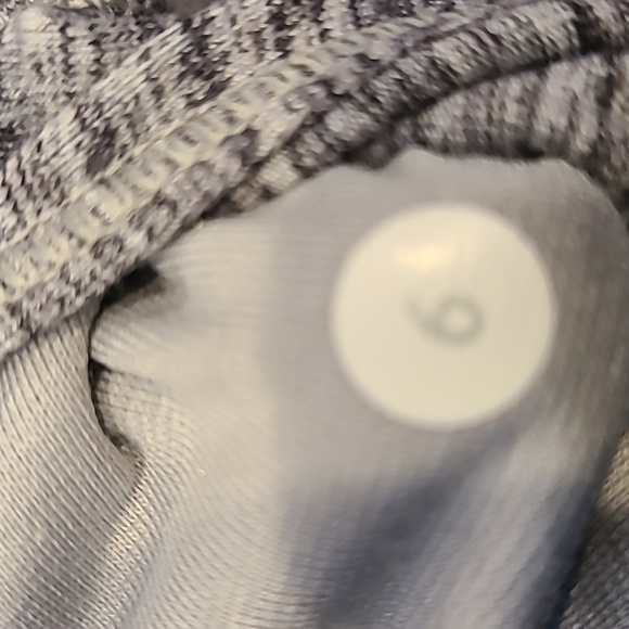 Lululemon Wunder Under Hi-Rise 7/8 Tight 23" Size 6 - Picture 4 of 5